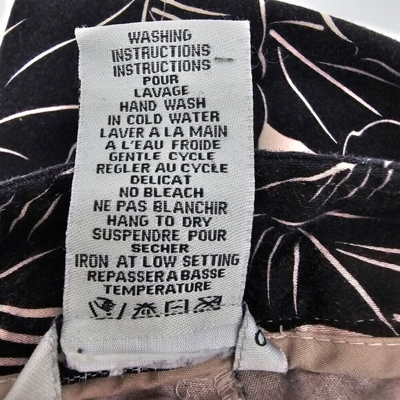 Women's Floral Print Bermuda Shorts | FMX Design Studio | Size 3 - Picture 10 of 12